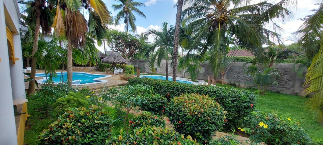 Villa Mela, Малинди Экстерьер фото