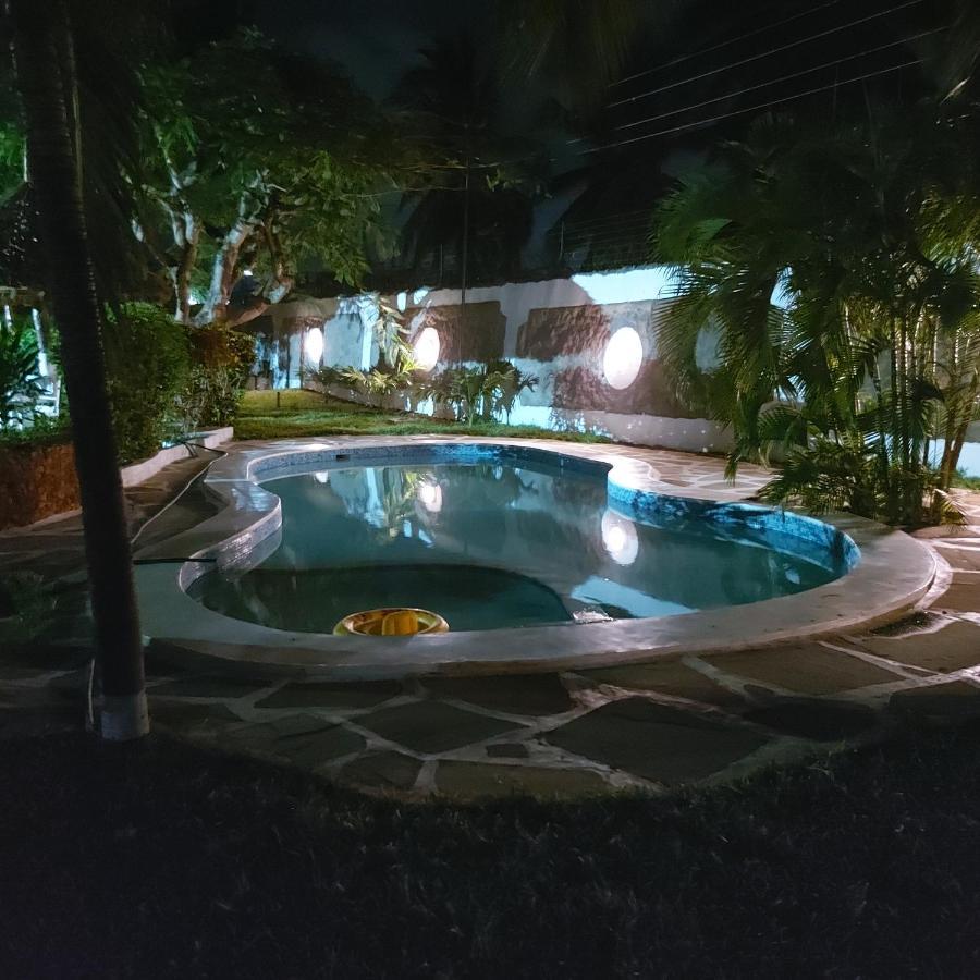 Villa Mela, Малинди Экстерьер фото