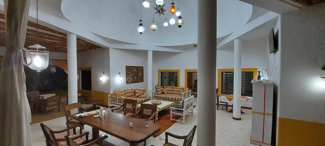 Villa Mela, Малинди Экстерьер фото